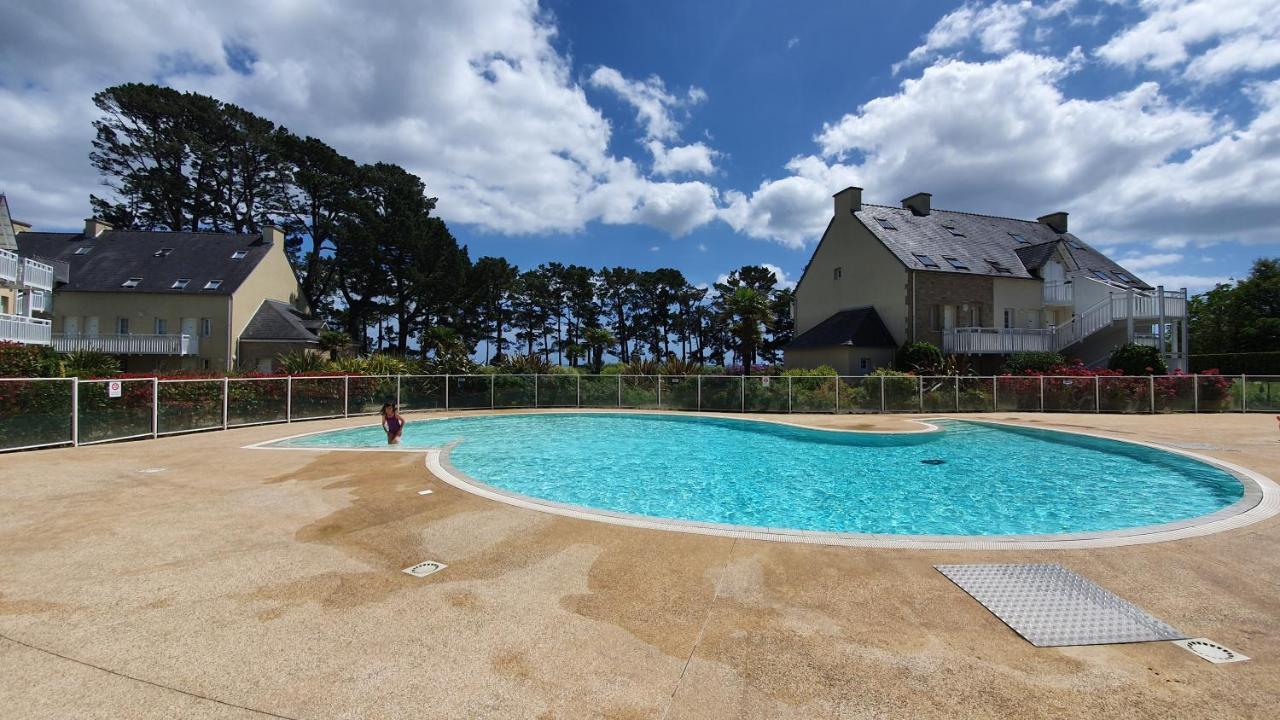 Vacances Ô Cap Coz - Jardin vue mer et piscine - Résidence Cap Azur Fouesnant Esterno foto