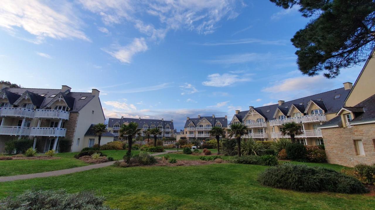 Vacances Ô Cap Coz - Jardin vue mer et piscine - Résidence Cap Azur Fouesnant Esterno foto